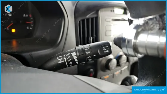 HYUNDAI STAREX 4WD 12-SEATER WAGON