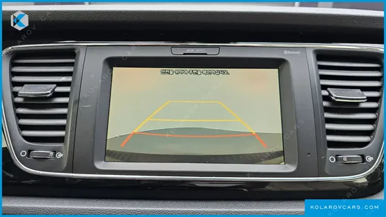 KIA CARNIVAL 9-SEATER NOBLESSE