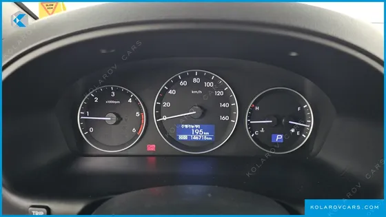 HYUNDAI STAREX GUARD CAR OF CHILDREN