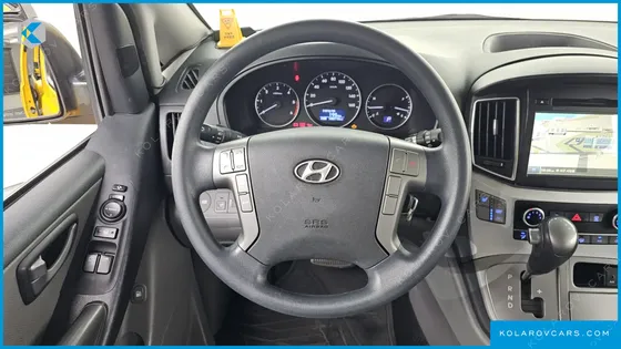 HYUNDAI STAREX GUARD CAR OF CHILDREN