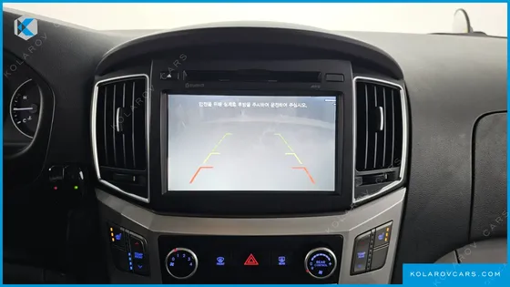 HYUNDAI STAREX GUARD CAR OF CHILDREN