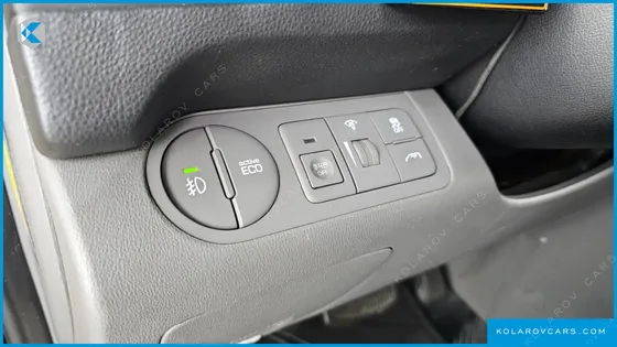 HYUNDAI STAREX GUARD CAR OF CHILDREN