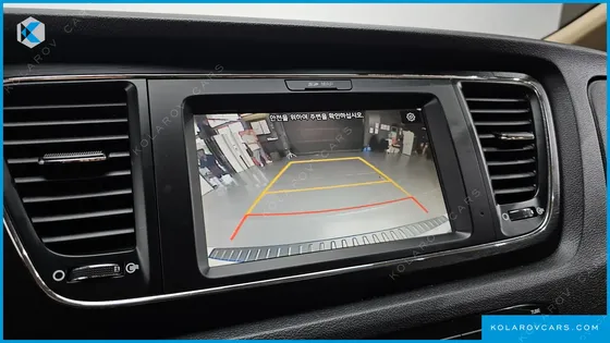 KIA CARNIVAL 9-SEATER LUXURY