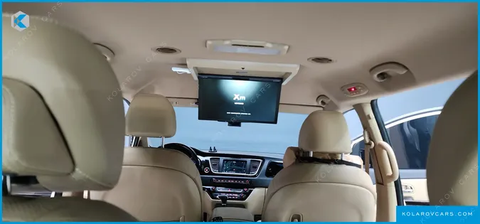 KIA CARNIVAL 7-SEATER LIMOUSINE