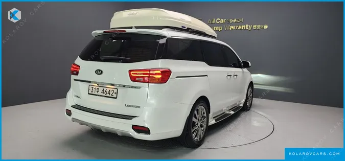 KIA CARNIVAL 7-SEATER LIMOUSINE