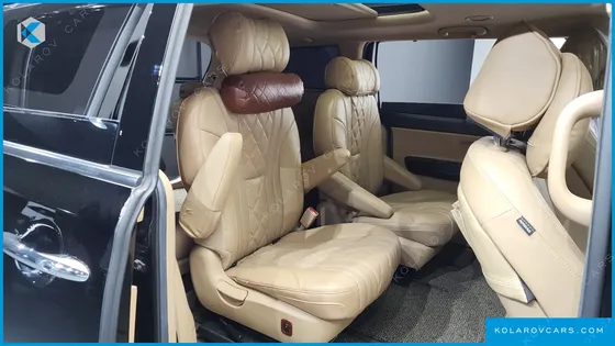 KIA CARNIVAL GASOLINE 9-SEATER NOBLESSE SPECIAL