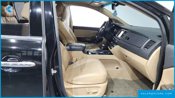 KIA CARNIVAL GASOLINE 9-SEATER NOBLESSE SPECIAL