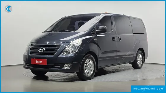 HYUNDAI STAREX 5-SEATER VAN