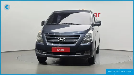 HYUNDAI STAREX 5-SEATER VAN
