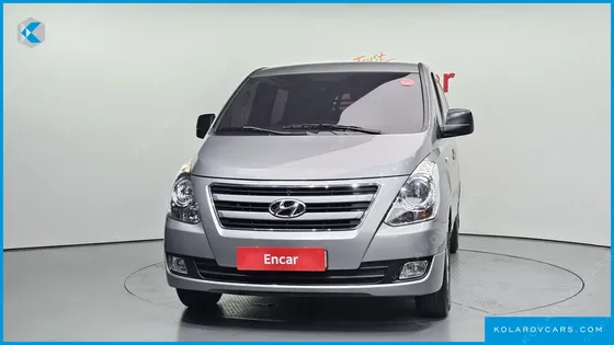 HYUNDAI STAREX 5-SEATER VAN