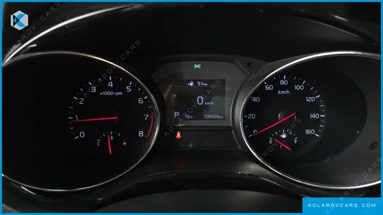 KIA CARNIVAL GASOLINE 11-SEATER PRESTIGE