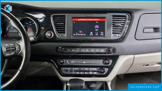 KIA CARNIVAL GASOLINE 11-SEATER PRESTIGE