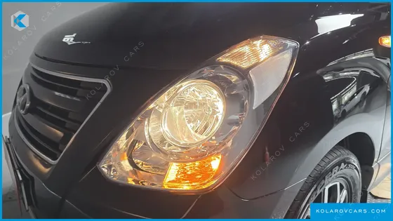 HYUNDAI STAREX 12-SEATER WAGON