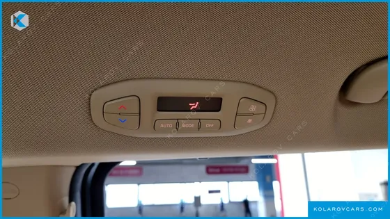 KIA CARNIVAL 7-SEATER LIMOUSINE
