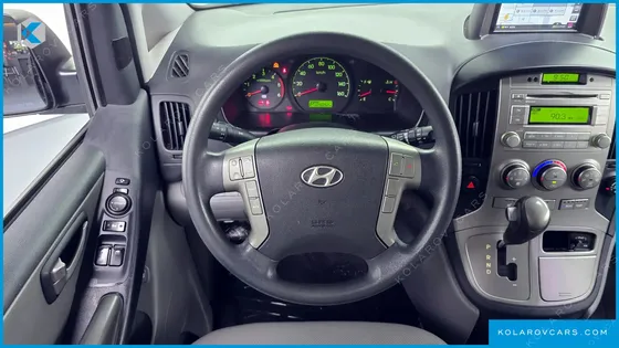 HYUNDAI STAREX 12-SEATER WAGON