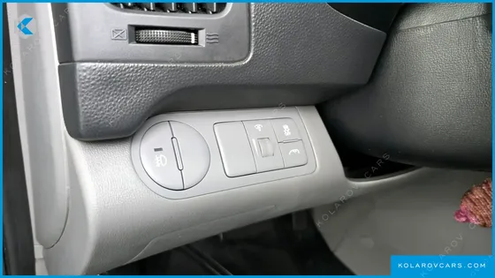 HYUNDAI STAREX 12-SEATER WAGON