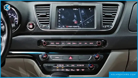 KIA CARNIVAL 9-SEATER LUXURY