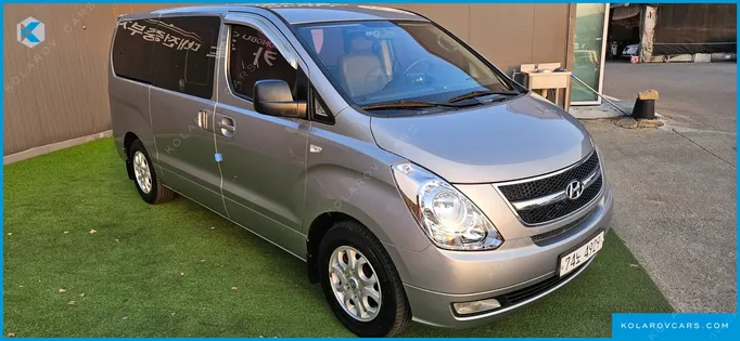 HYUNDAI STAREX 12-SEATER WAGON