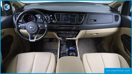 KIA CARNIVAL 9-SEATER HI-LIMOUSINE