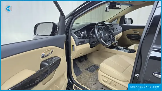 KIA CARNIVAL 9-SEATER HI-LIMOUSINE