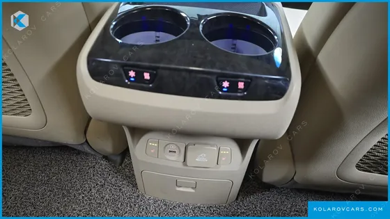 KIA CARNIVAL 9-SEATER HI-LIMOUSINE