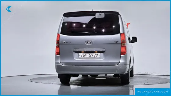 HYUNDAI STAREX 12-SEATER WAGON