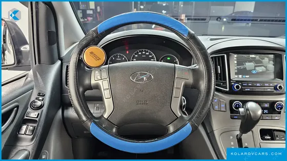 HYUNDAI STAREX 12-SEATER WAGON