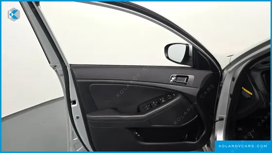 KIA K5 2.0 DELUXE