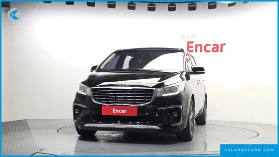 KIA CARNIVAL 9-SEATER LUXURY