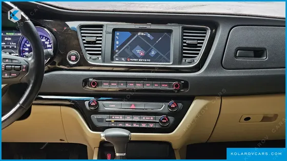 KIA CARNIVAL GASOLINE 7-SEATER LIMOUSINE