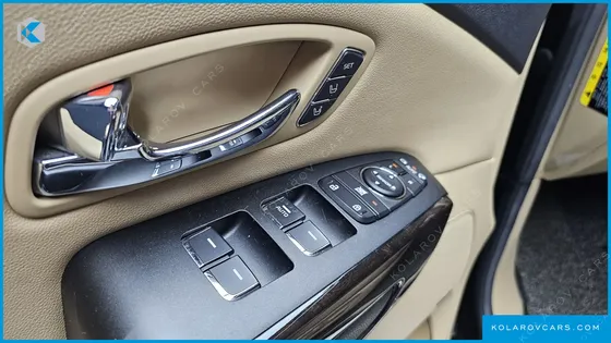 KIA CARNIVAL GASOLINE 7-SEATER LIMOUSINE