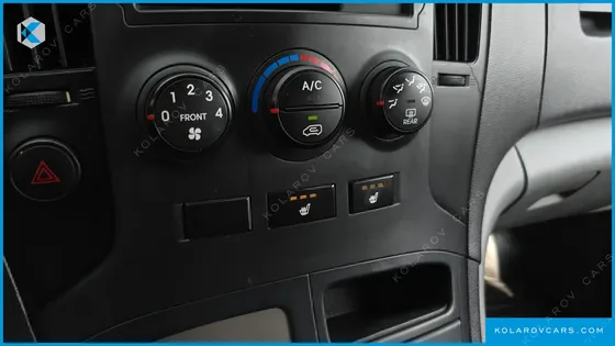 HYUNDAI STAREX 3-SEATER VAN