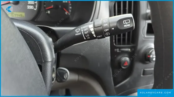 HYUNDAI STAREX 3-SEATER VAN