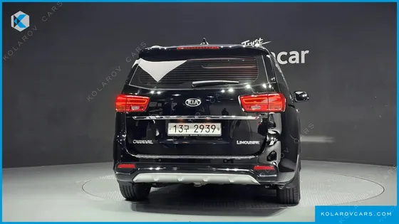 KIA CARNIVAL 7-SEATER LIMOUSINE