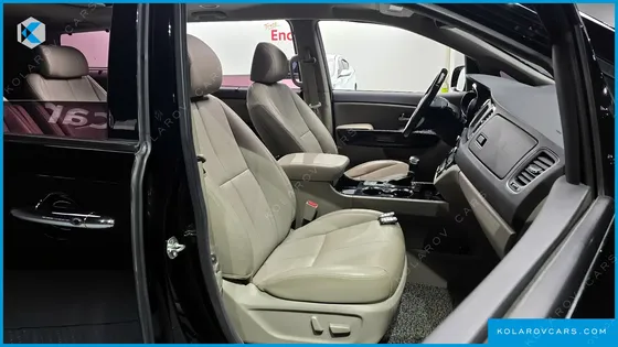 KIA CARNIVAL 7-SEATER LIMOUSINE