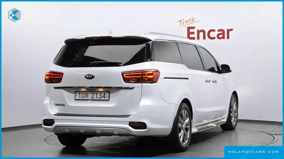 KIA CARNIVAL 7-SEATER LIMOUSINE