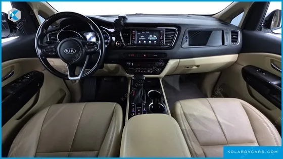 KIA CARNIVAL 7-SEATER LIMOUSINE
