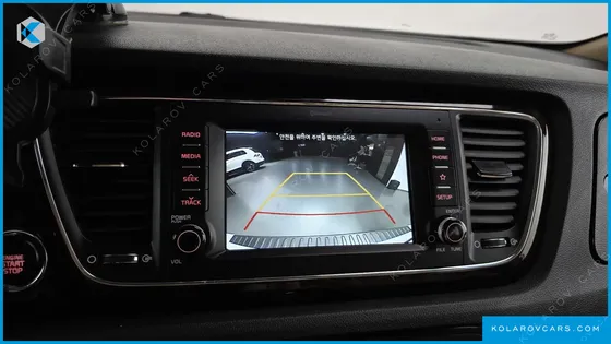 KIA CARNIVAL 7-SEATER LIMOUSINE