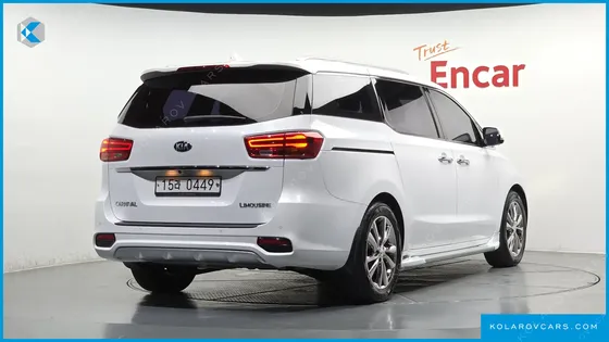 KIA CARNIVAL GASOLINE 7-SEATER LIMOUSINE