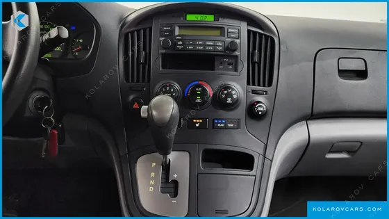 HYUNDAI STAREX 12-SEATER WAGON