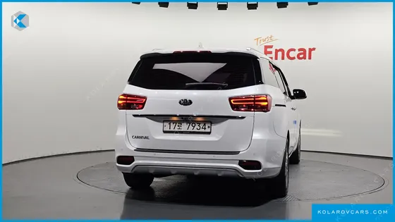 KIA CARNIVAL 9-SEATER NOBLESSE SPECIAL