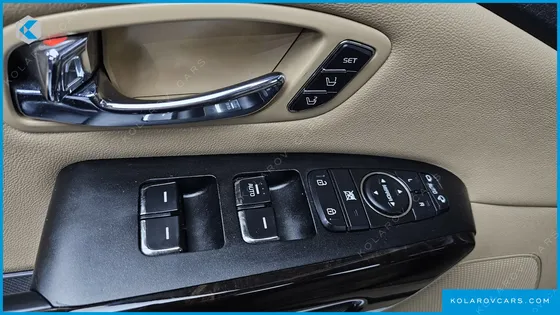 KIA CARNIVAL 9-SEATER NOBLESSE SPECIAL