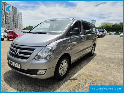 HYUNDAI STAREX 5-SEATER VAN