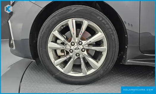 KIA CARNIVAL 9-SEATER NOBLESSE