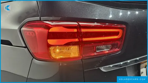 KIA CARNIVAL 9-SEATER NOBLESSE