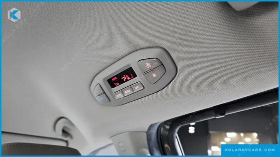 KIA CARNIVAL 9-SEATER NOBLESSE
