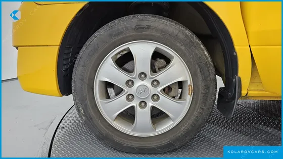 HYUNDAI STAREX 4WD GUARD CAR OF CHIDREN