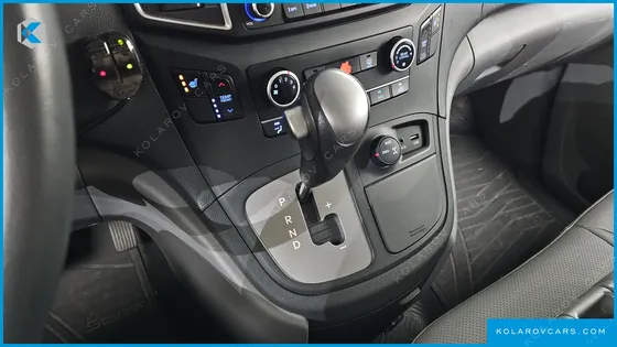 HYUNDAI STAREX 4WD GUARD CAR OF CHIDREN