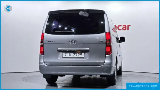 HYUNDAI STAREX 12-SEATER WAGON