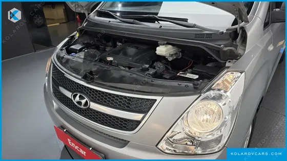 HYUNDAI STAREX 12-SEATER WAGON